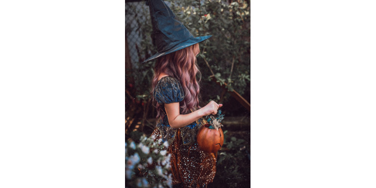 12 efektownych sukienek na Halloween – zaskocz stylizacją!